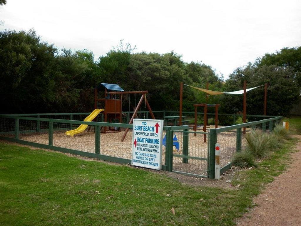The Lakes Beachfront Holiday Park Lake Tyers Beach Exterior foto