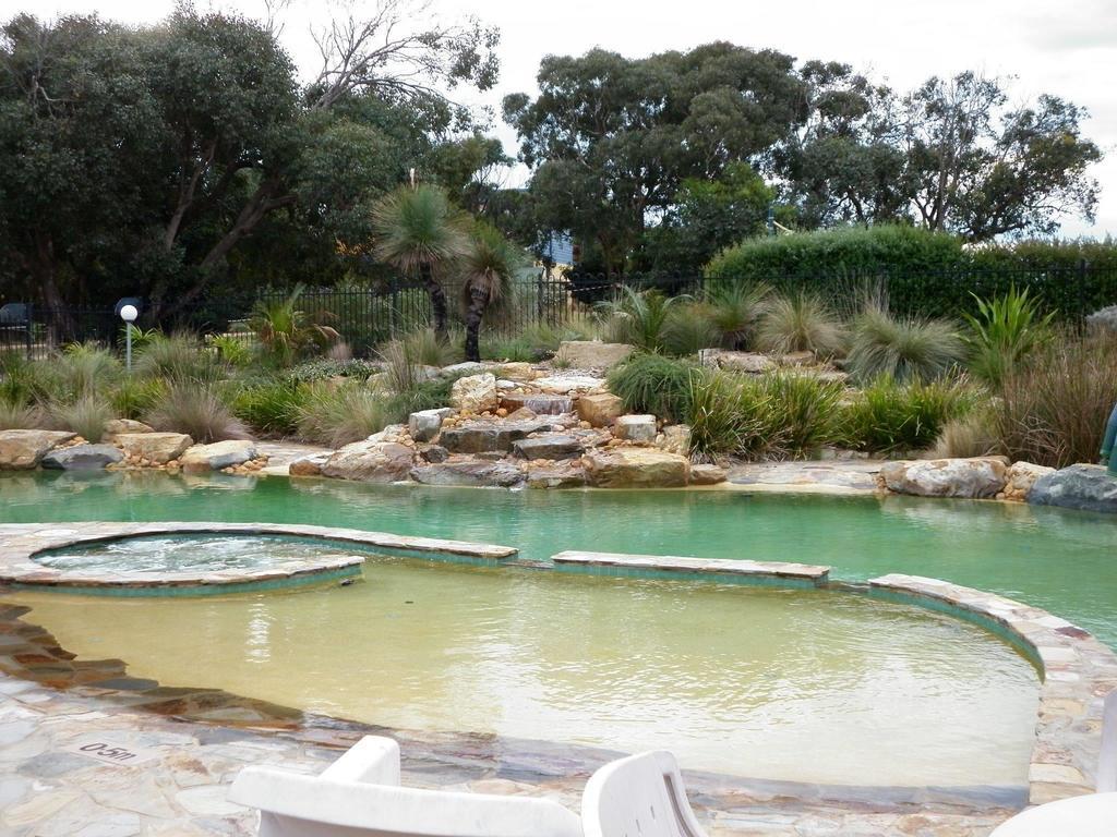 The Lakes Beachfront Holiday Park Lake Tyers Beach Exterior foto