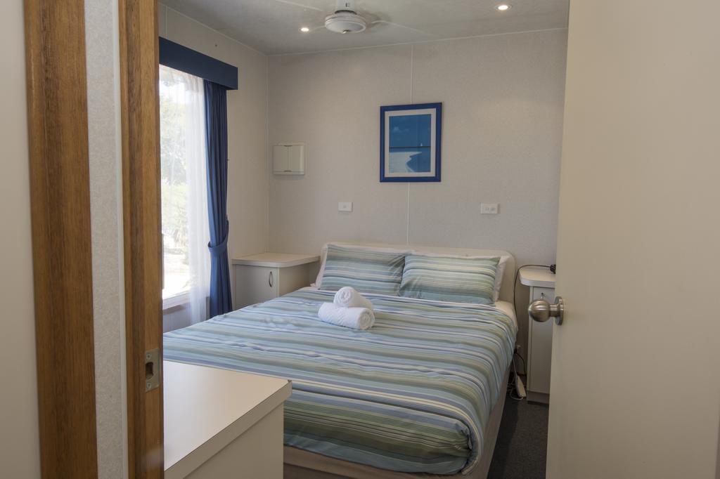 The Lakes Beachfront Holiday Park Lake Tyers Beach Exterior foto