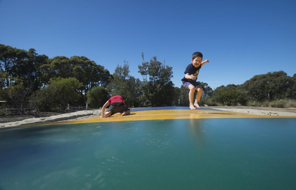 The Lakes Beachfront Holiday Park Lake Tyers Beach Exterior foto